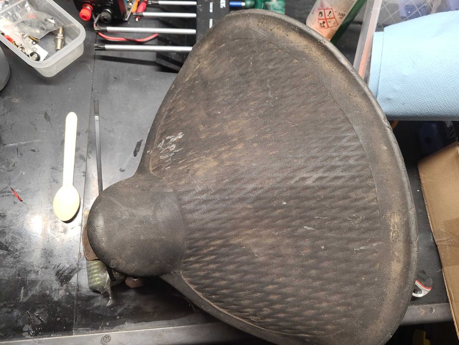 Siedzenie tył M72 stary typdwie sprężyny