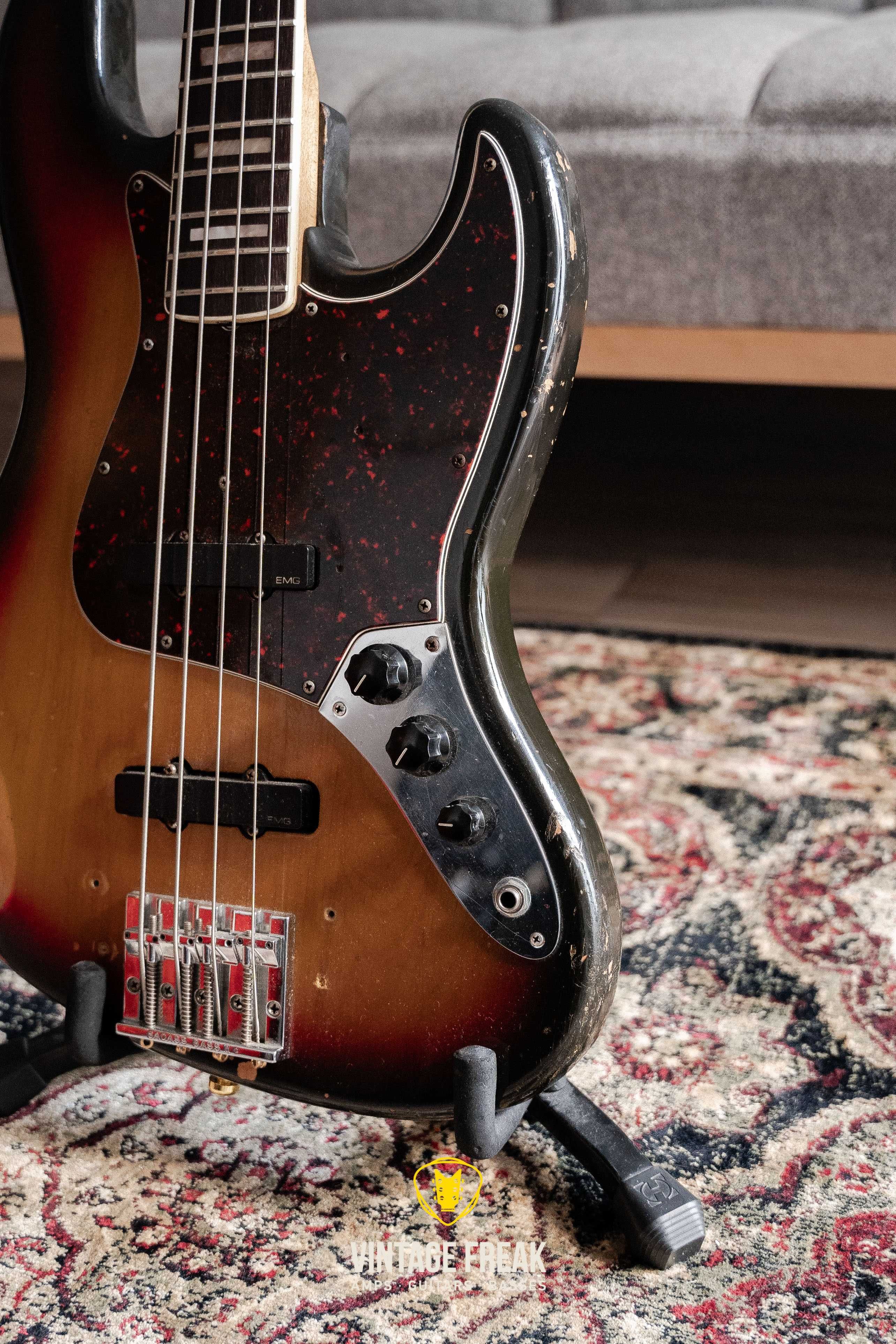 Fender Jazz Bass 1972 EMG