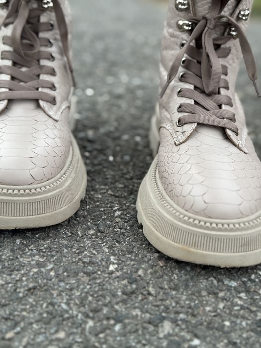 Ботинки жіночі шкіра 39 р