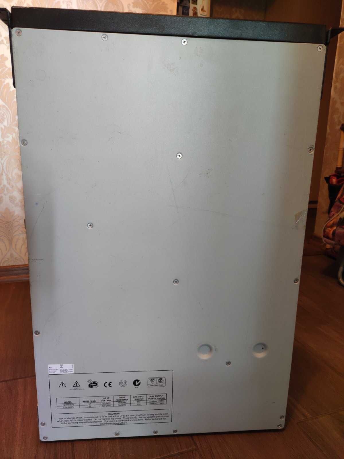 Безперебійник ІБП APC 2200VA Smart-UPS (SUA2200RMI2U)