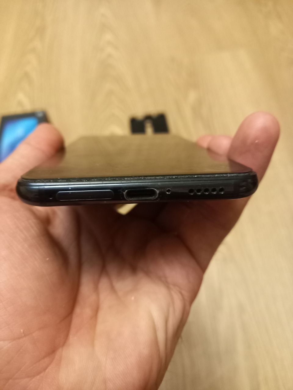 Продам Xiaomi Mi 9T 6/128