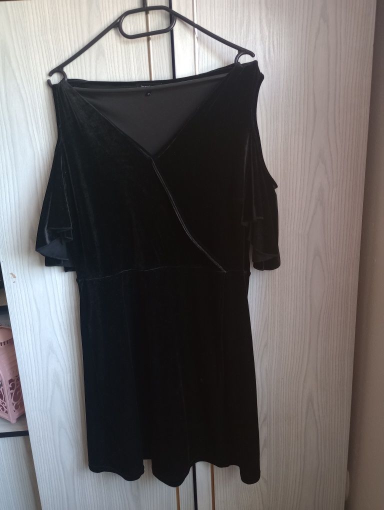 Sukienka czarna Bohoo