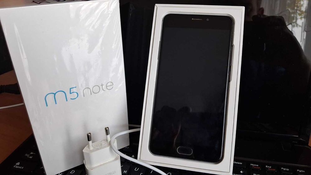 Мобільний телефон Meizu M5 3/32 Gb