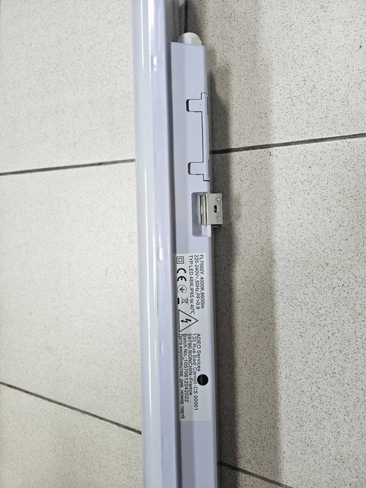 Painel/ Régua LED 6400lm, 45w, 140cm - Estado novo