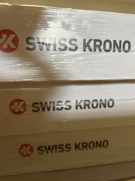 Panele podłogowe Swiss Krono Dąb Biały bielony biel 8mm AC4 Fuga