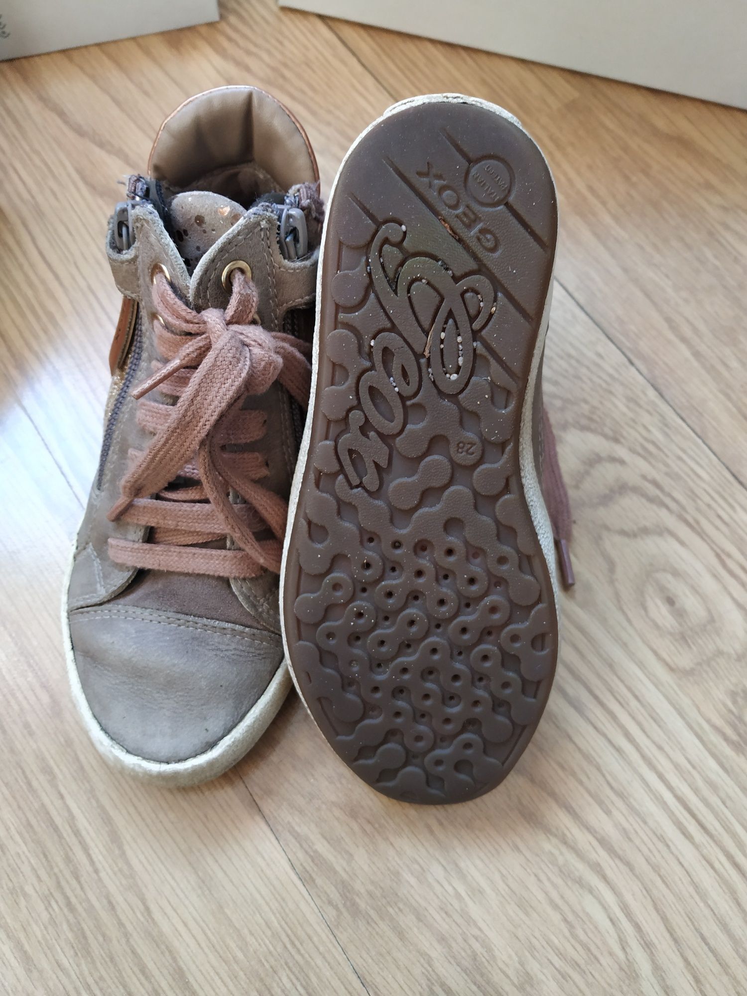 Snickersy Geox 28
