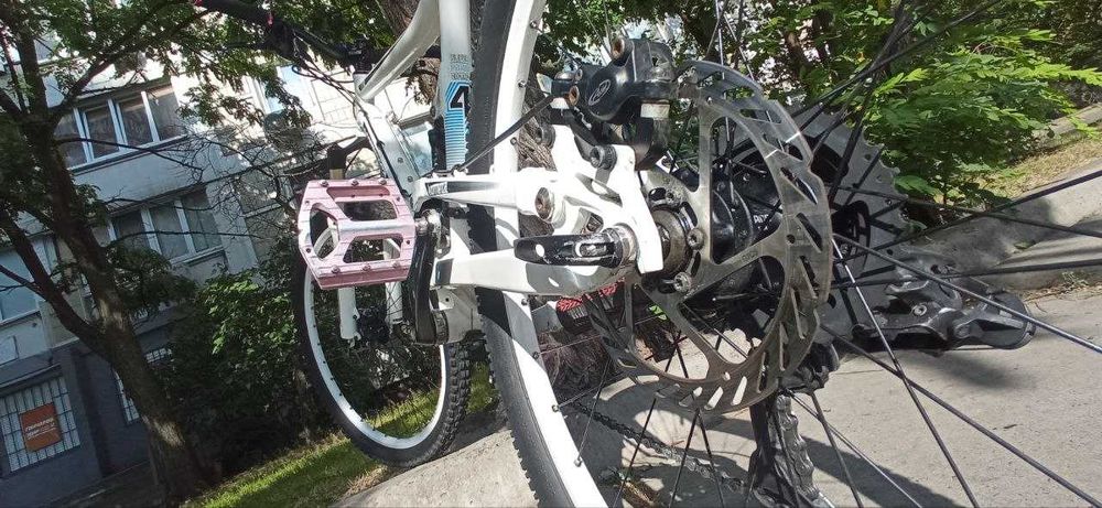 Велосипед Commencal