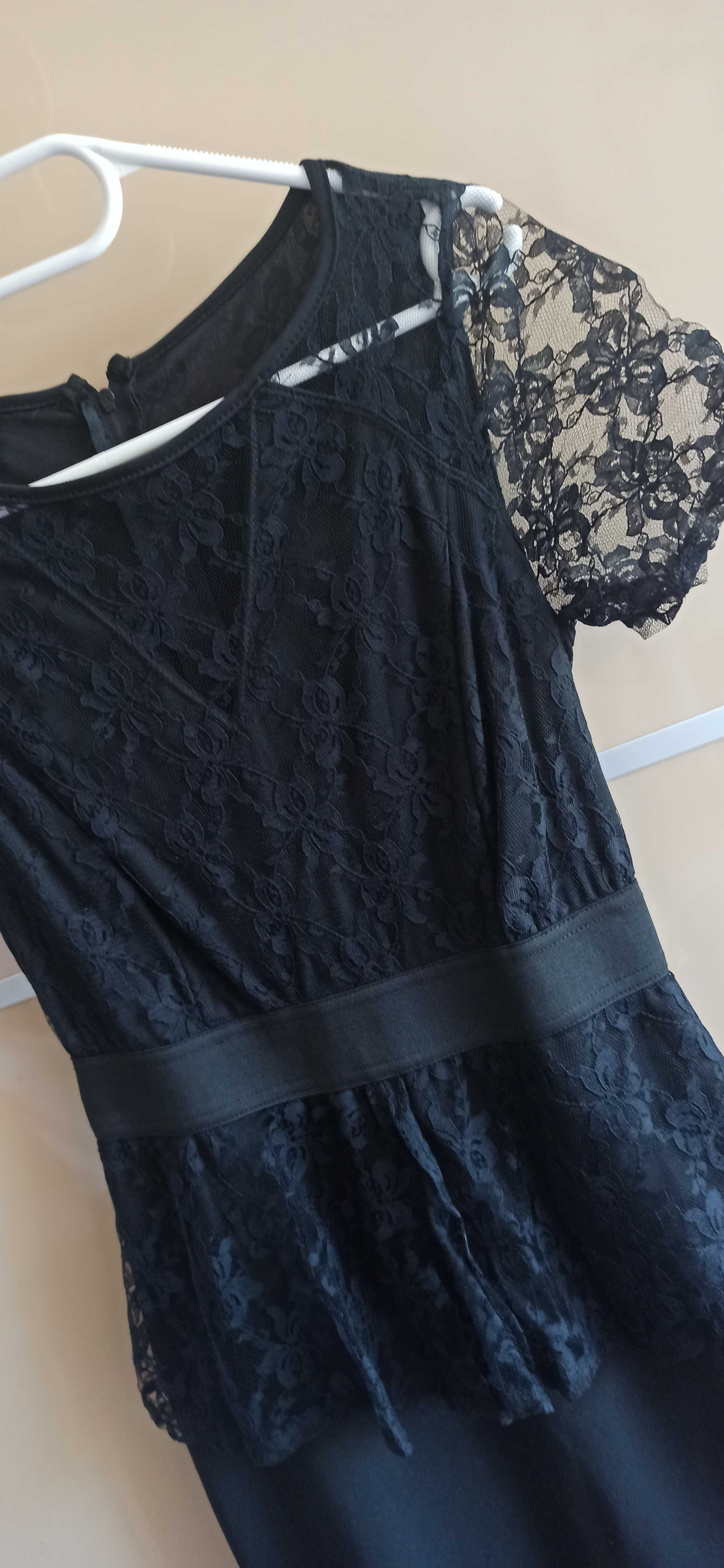 Czarna sukienka z koronką r. 38/M