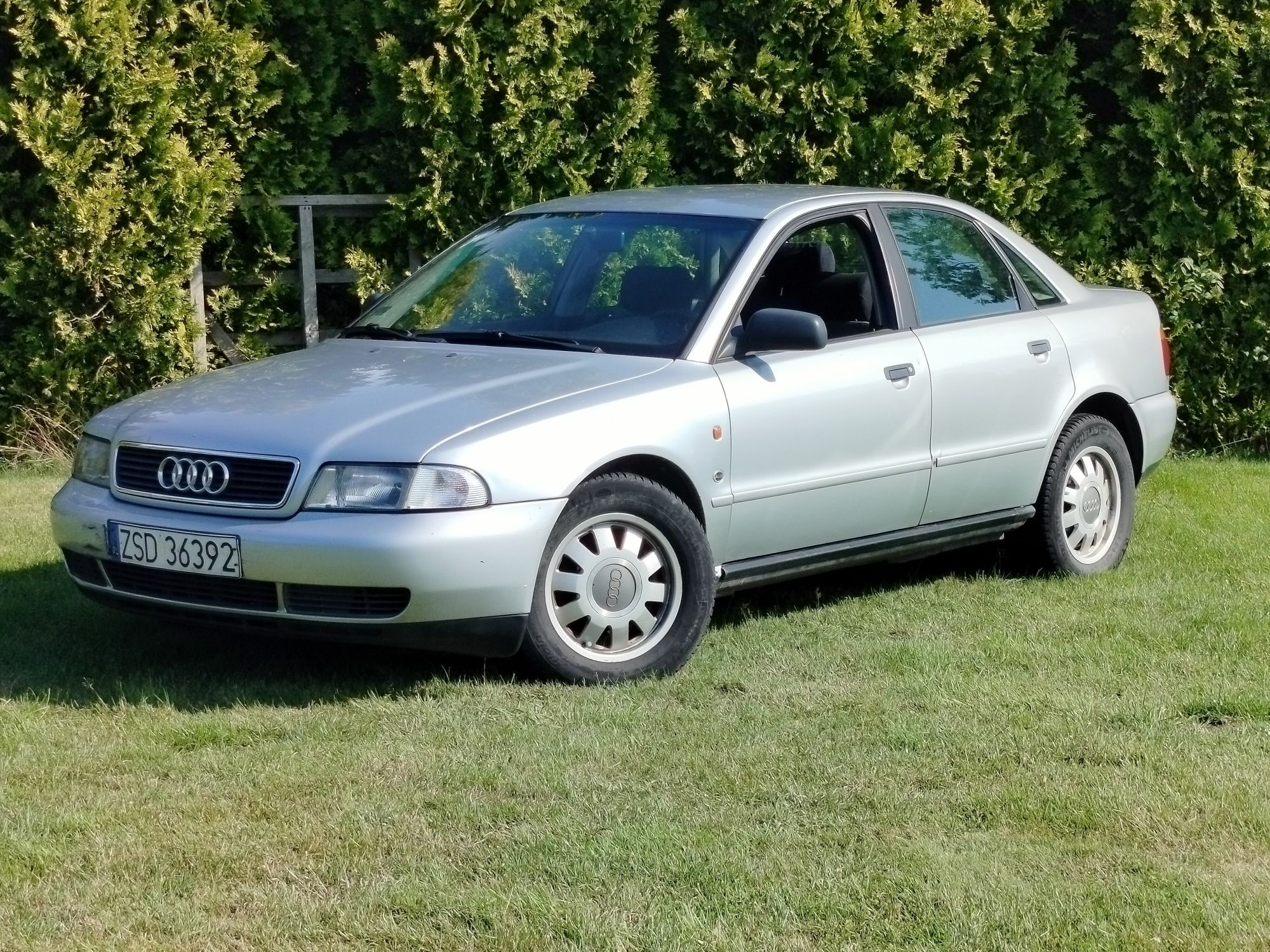 Audi A4 1.6 Benzyna