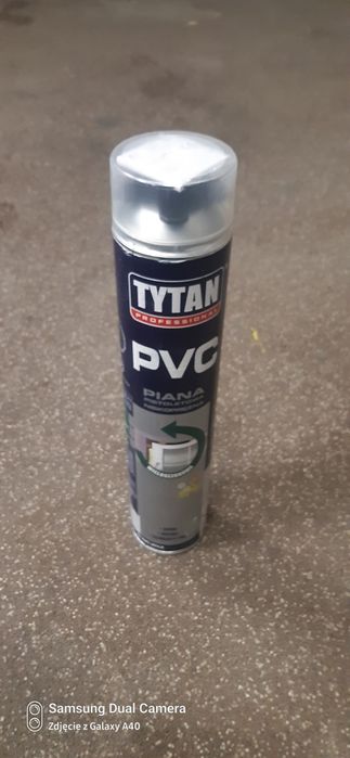 Sprzedam piankę montażową niskorozpręzna tytan