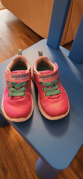 Buty skechers świecące r.23