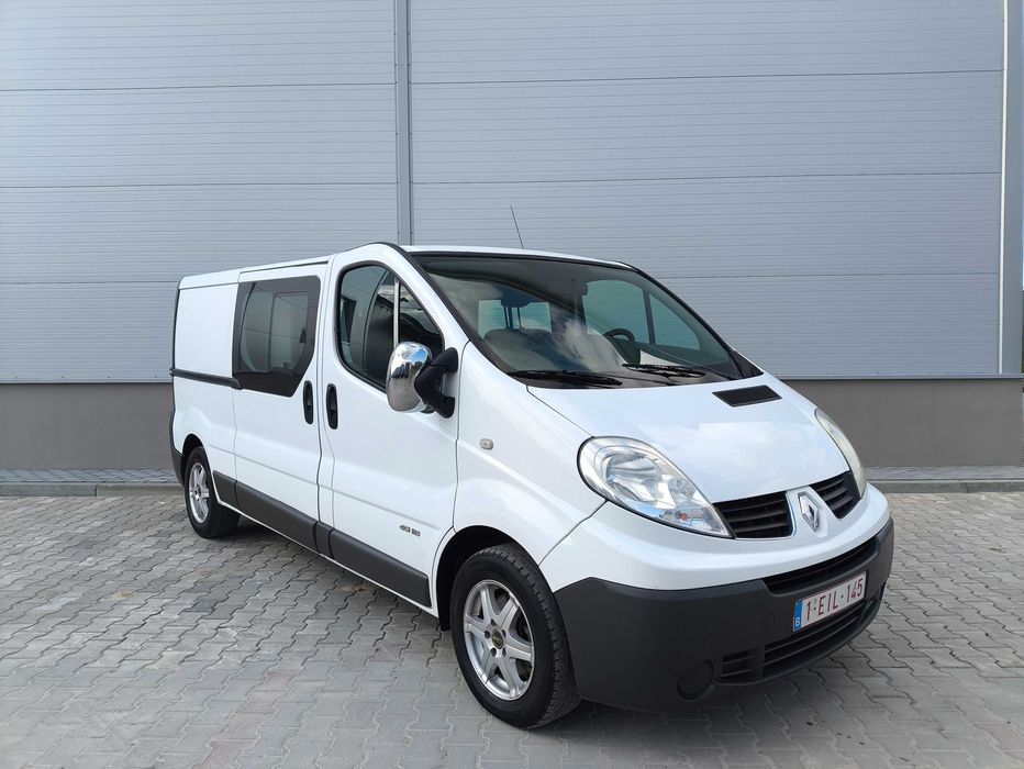 Renault Trafic 2.0 DCi 115KM**Brygadówka 6-osobowy**Klimatyzacja**Lift
