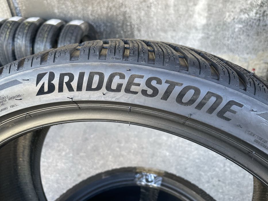 275/35 R21 255/35 R21 Bridgesone Blizzak LM005