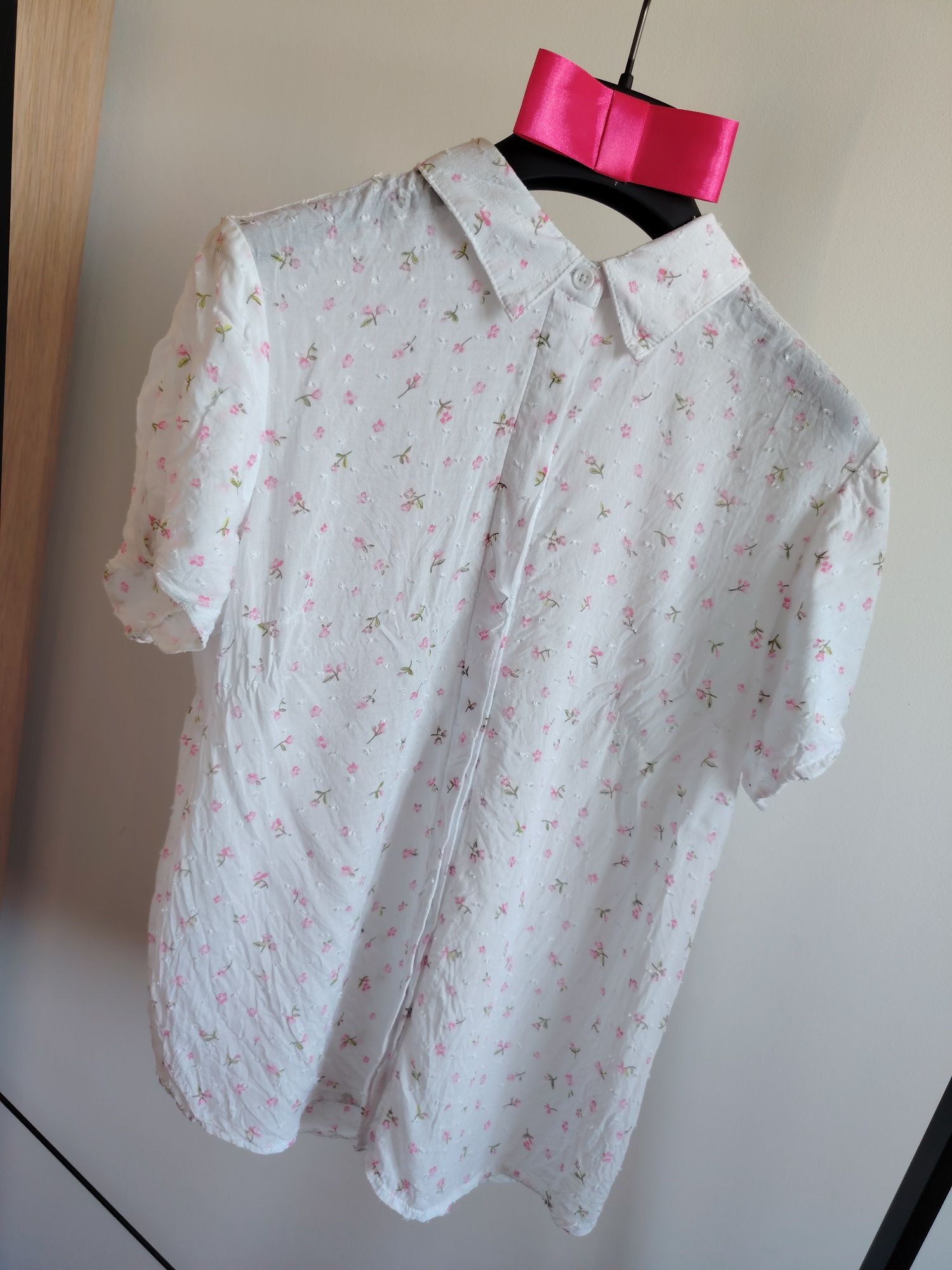 Biała koszula damska w różowo-zielone kwiatki oversize XS/S/M