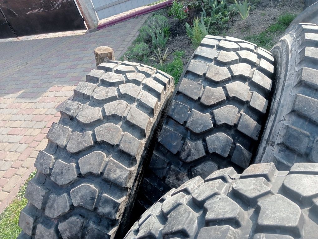 Шини pirelli 1400/20.370/508.урал камаз татра