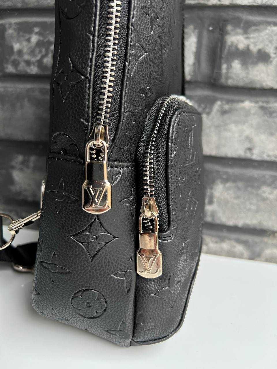 Чоловіча сумка-слінг - Louis Vuitton