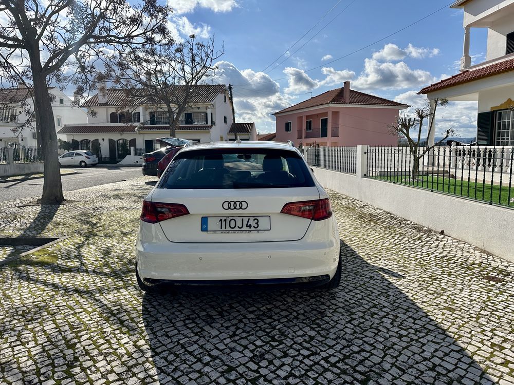 Audi A3 2.0 S line S Tronic black and white