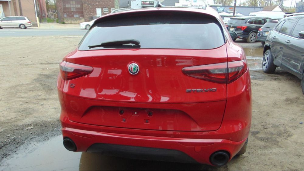 Задні фонарі (фари) комплект Alfa Romeo Stelvio Ti