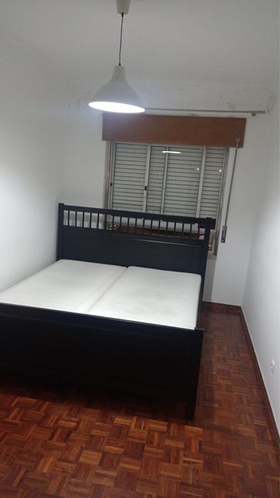 Arrendo quarto , casal , solteiro e compartilhado