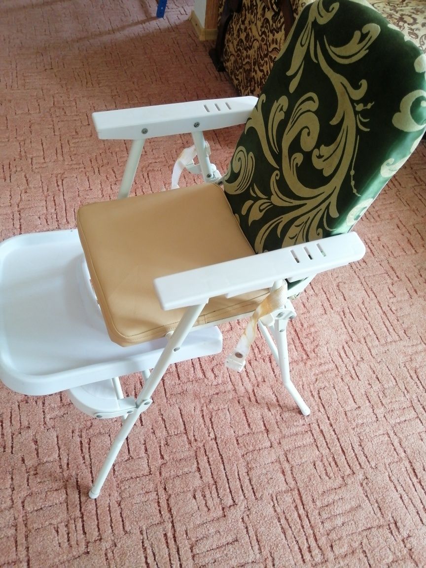 Продам дитячий стілець