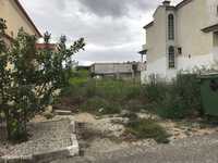 Lote de terreno, 330m2, no Cartaxo. Banca!