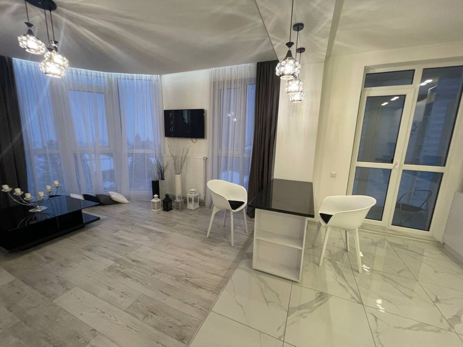 Є EcoFlow!ШИКАРНА 3-кім VIPновобуд(кухня-студія) О.ПЕТРИЩУКА(Суворова)