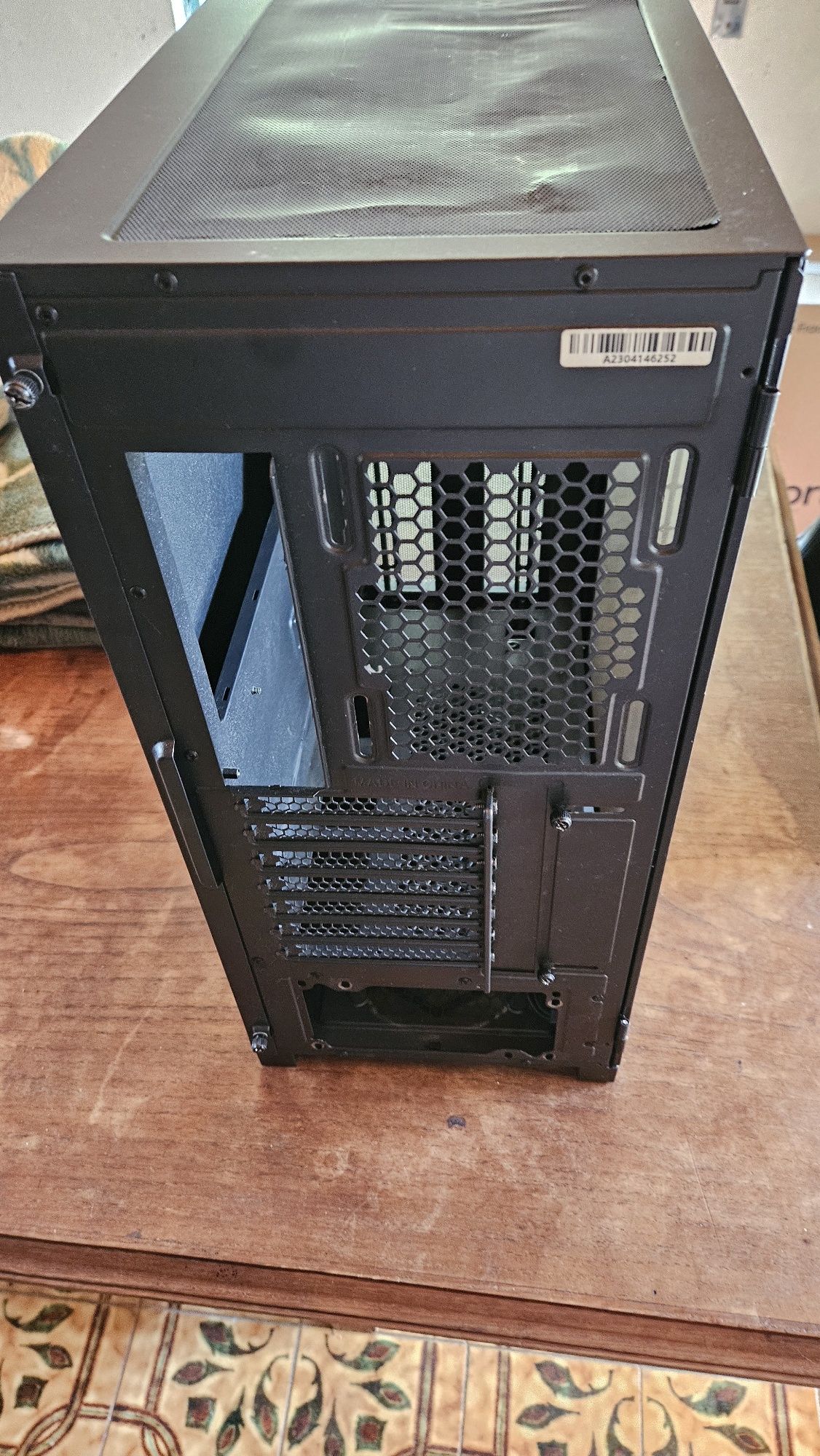 Caixa ATX Montech SKY ONE Lite Vidro Temperado