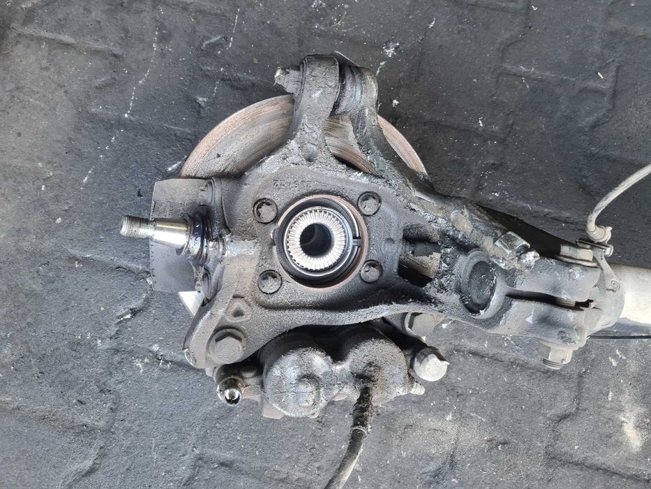 Mercedes eSprinter 907 22r mcpherson zwrotnica amortyzator lewy przód