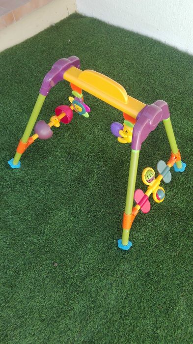 Brinquedo para bebé Chico