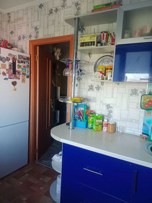 Продам 3 комнатную с ремонтом на левом берегу,alm