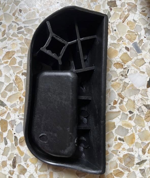 Ручка открывания капота Fiat Linea 2007-