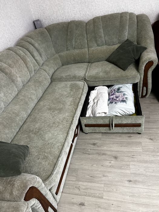 Диван кутовий з кріслом