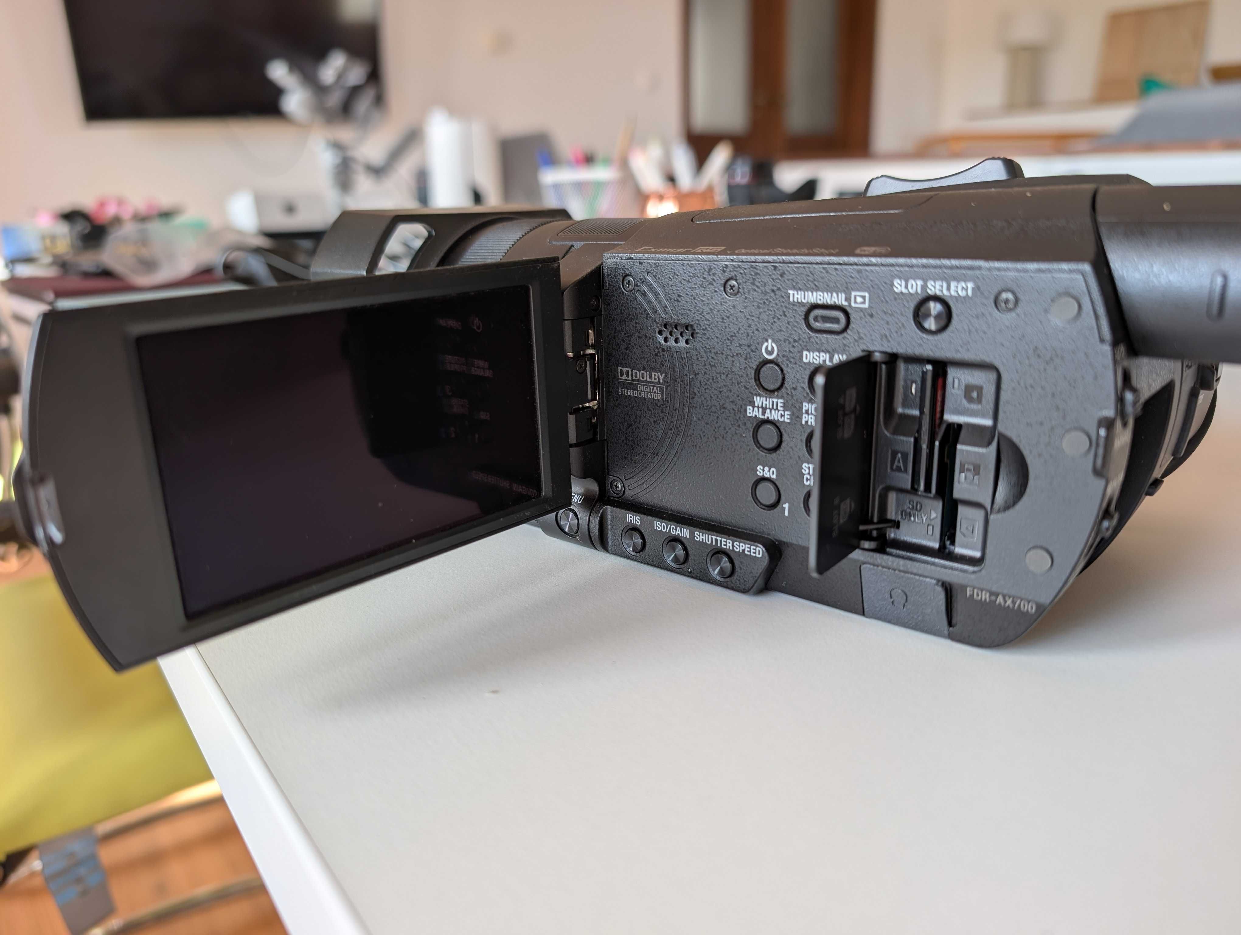 Filmadora Sony 4K FDR-AX700 + Kit de Áudio Profissional