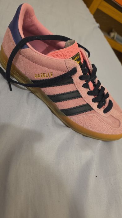 Tênis Mizuno& Adidas