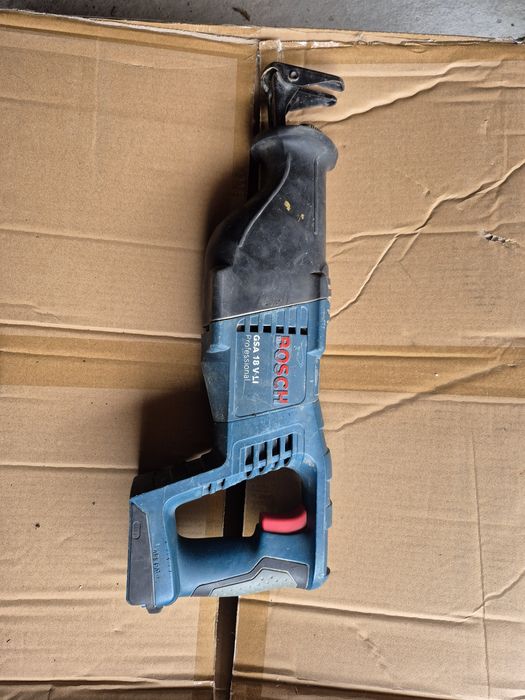 Lisica Bosch GSA 18v LI professional