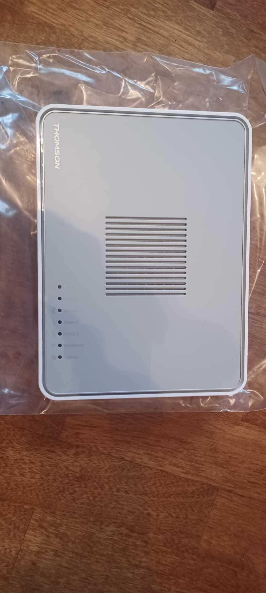 3 Router thomson tg784n
