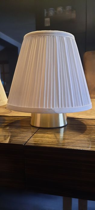 Lampka nocna biała