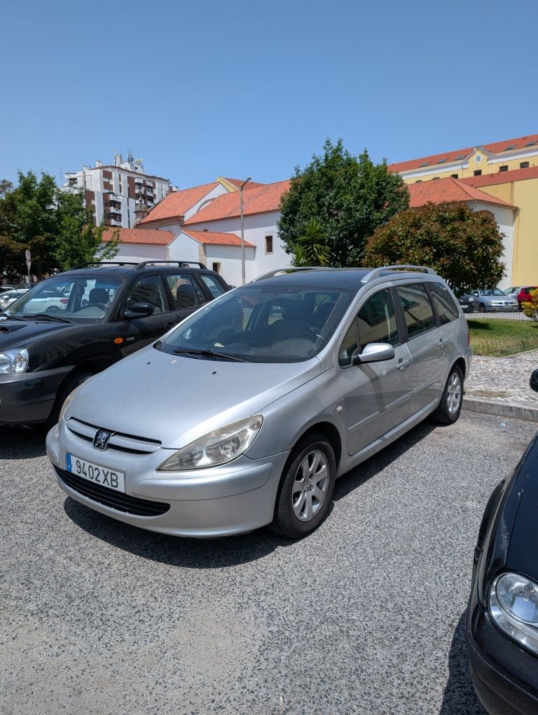 Peugeot 307 1.4 Gasolina – 7 Lugares