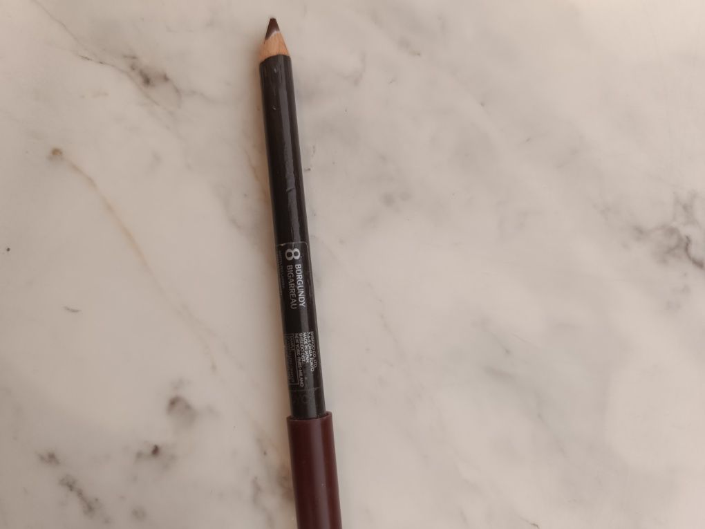 Shiseido, kredka do ust, burgund nr 8