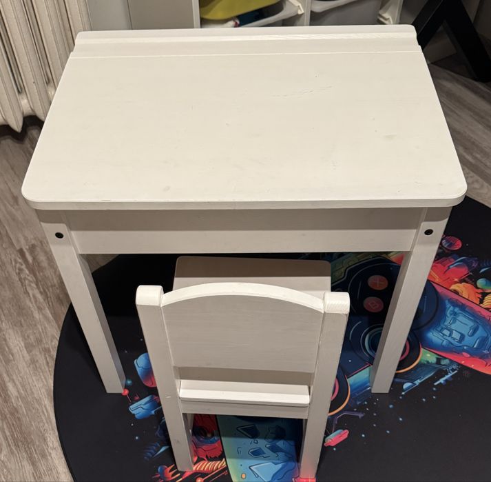 Biurko z krzesłem Ikea