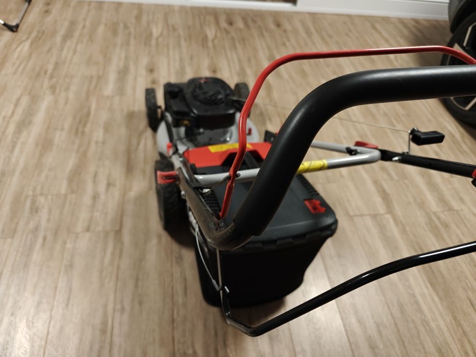 Corta-relvas a gasolina STERWINS PLM1-46B140.5