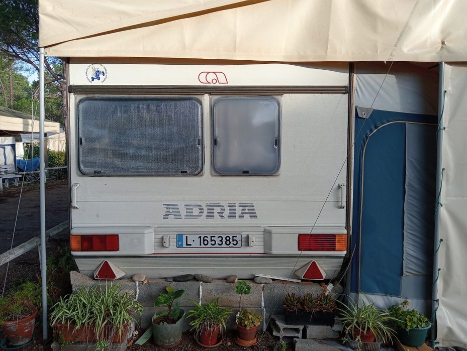 Vendo Relote Adria em alvéolo Melides, com documentação