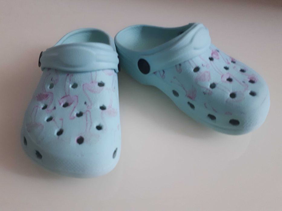 Klapki typu crocs r 26 , dziewczęce