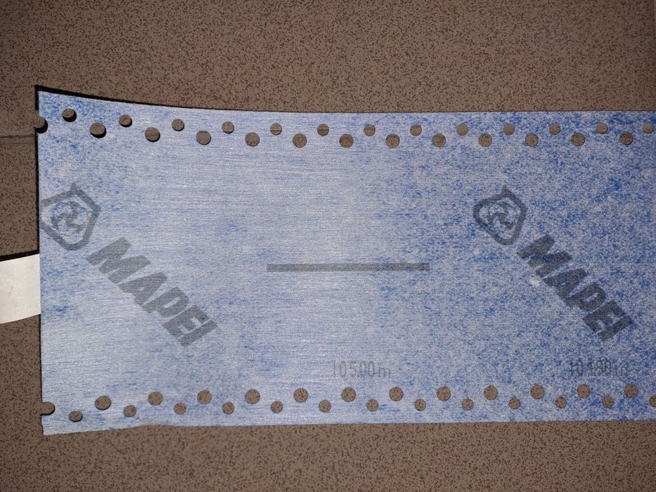 Taśma uszczelniająca MAPEI - nowa. Rolka 5mb. Szerokość 13cm.