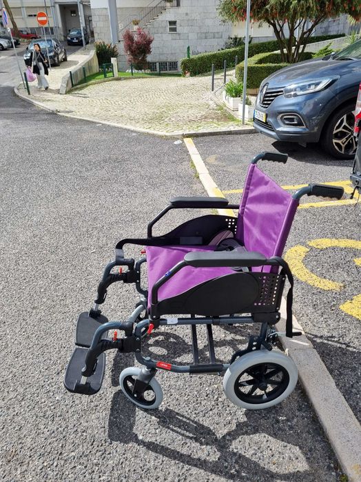 Cadeira de Rodas Manual