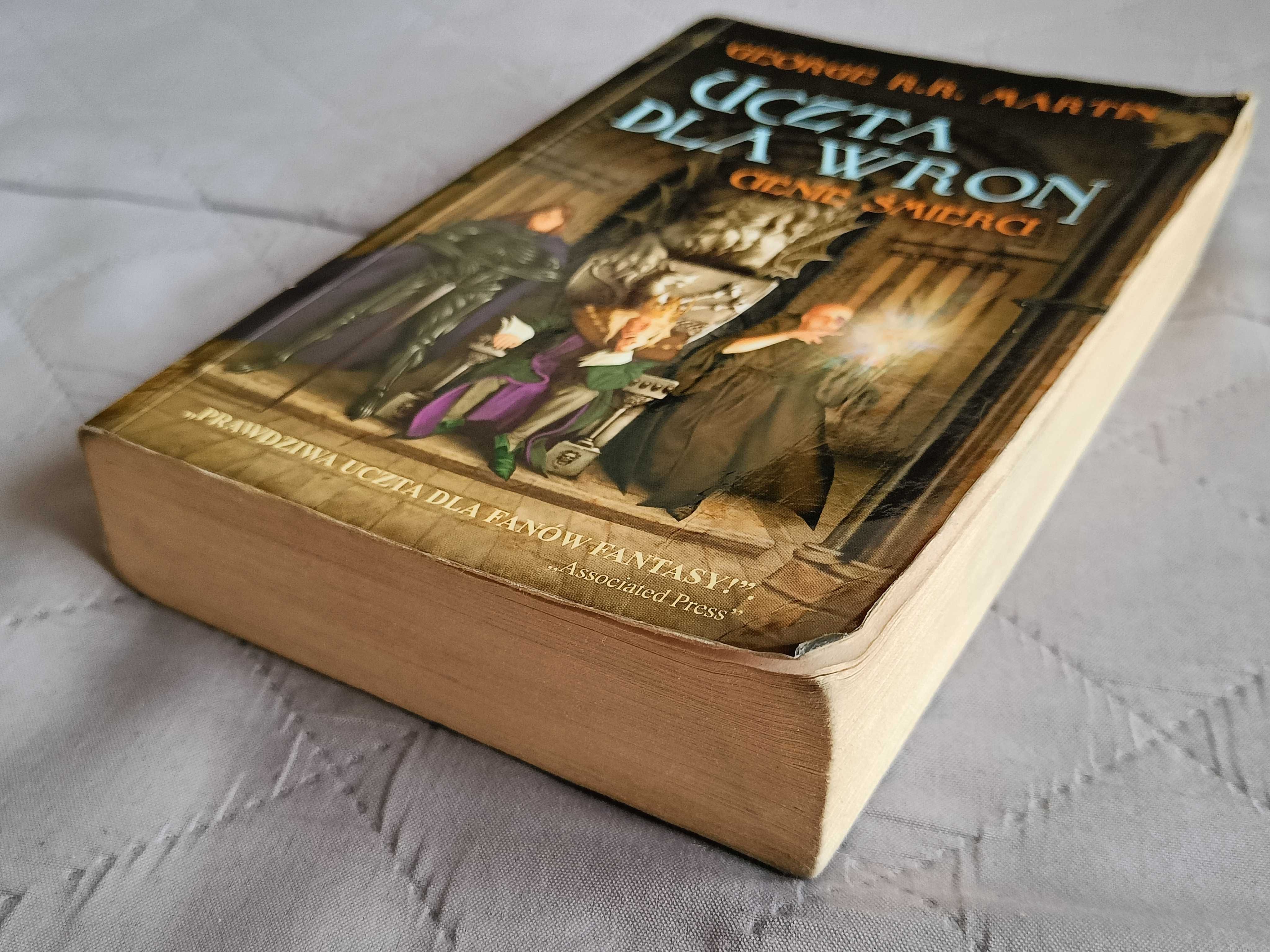George R. R. Martin, Uczta dla wron. Cienie śmierci. Gra o tron