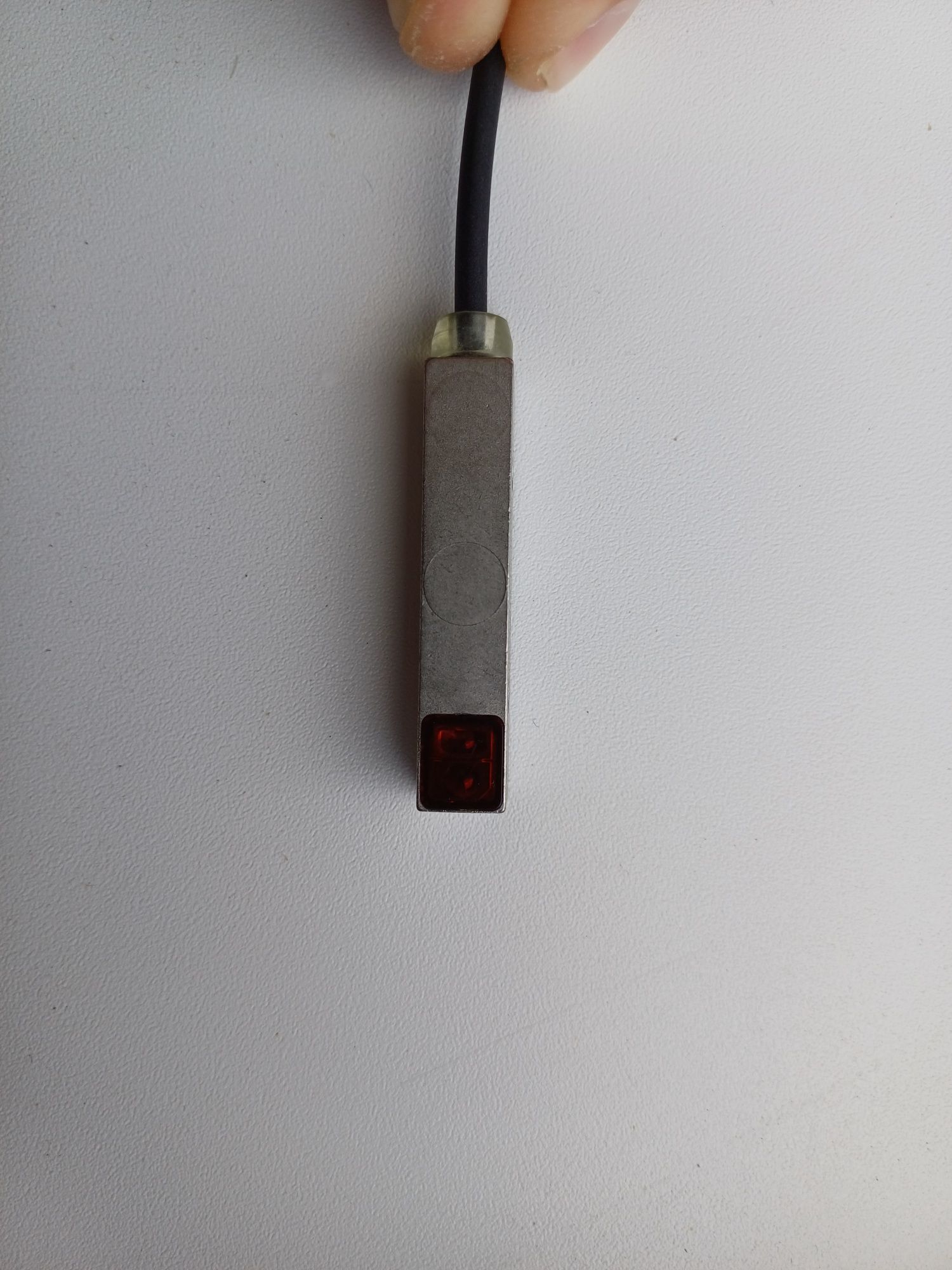 Оптичний датчик Balluff BOS01RZ