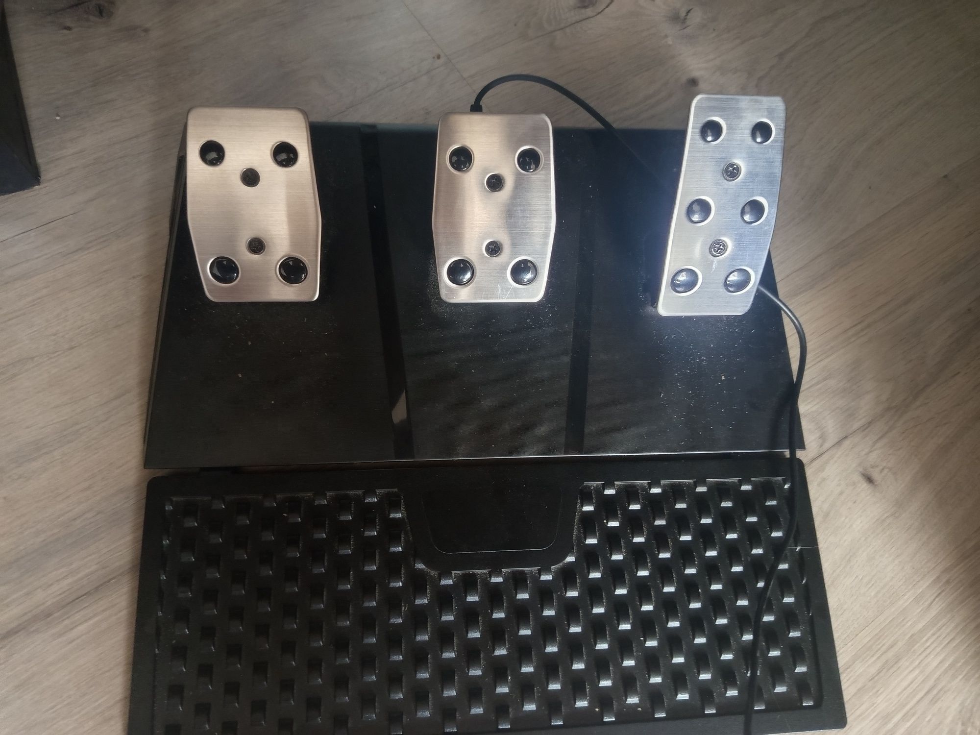 Sprzedam kierownicę Tracer SimRacer 6in1