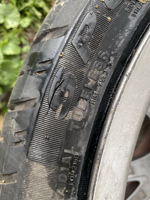 Felgi aluminiowe 17 ,5x98 wraz z oponami