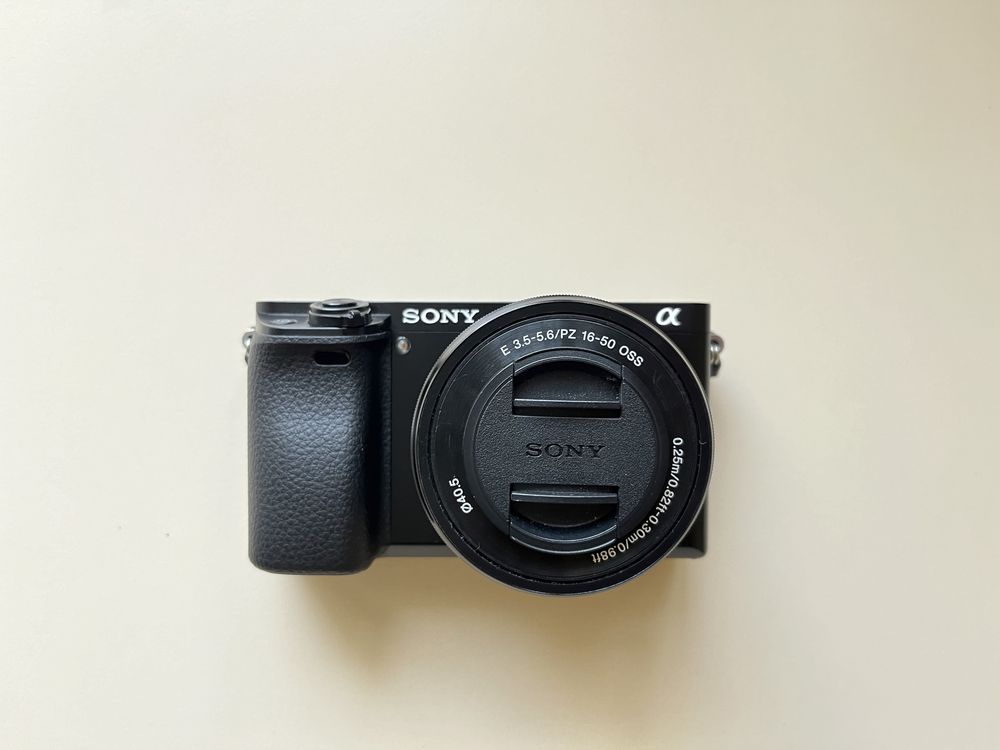 Фотоапарат Sony Alpha A6000 Kit 16-50mm (Black)